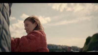 Who'll look after you then, maid?
Me. - The Long Call