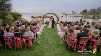 Whoo! [guests cheering] - Five Summer Weddings