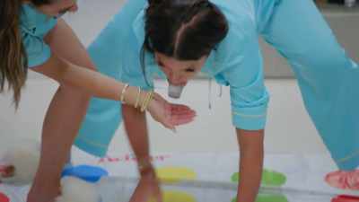 Whoo!
- Oh, shoot! Oh, damn! - The Real Housewives Ultimate Girls Trip