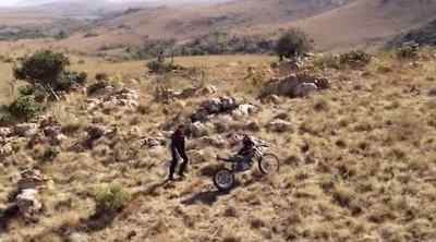Whoo! - Tremors 5: Bloodlines