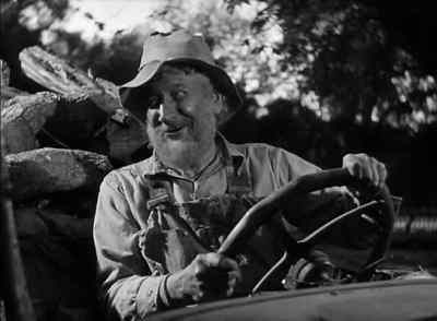 Whoo! She sure got a powerful voice. - Tobacco Road