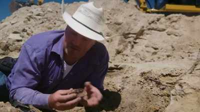 -WHOO!
-WHOA! - Dino Hunters