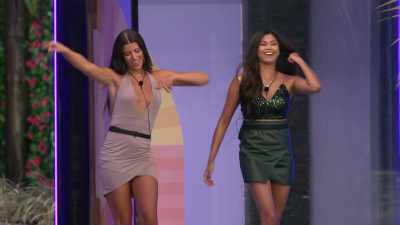 >> WHOOO! - Love Island