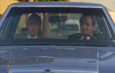 - Who's this asshole?
- Get in. - Gotcha!