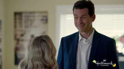 - Who's been giving my
daughter a hard time? - You're Bacon Me Crazy