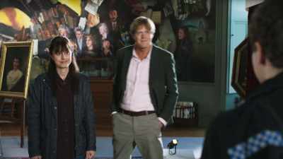 - Who's Edith?
- According to them, - Beyond Paradise