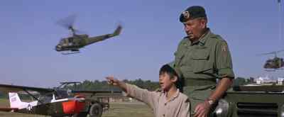 -Who's that for?
-l don't know, boy. - The Green Berets