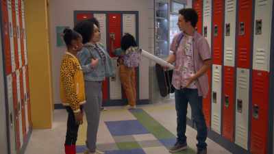 -Who's your friend?
-Oh, hey, Jeremy. - That Girl Lay Lay