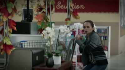 - Who's in charge here?
- Come on, come on, come on! - Good Girls