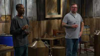 Who's last, who's first,
who's middle - Moonshiners: Master Distiller
