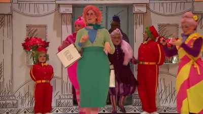 (Who's mumbling) - Dr. Seuss' The Grinch Musical