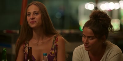 - Who's Omar?
- He's my boyfriend. He's going with me. - The Hottest Summer