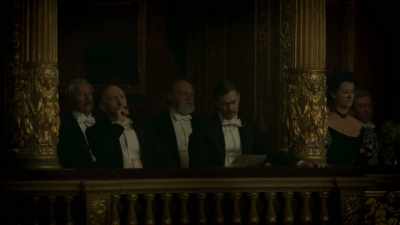 Who's that sitting with Roosevelt? - The Alienist