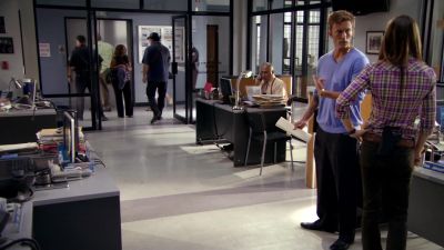 - Who's that?
- It's Yasmin's mother. - Dexter