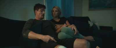 Who's the better dancer,
Daddy, me or Anne? - Trapped Inn