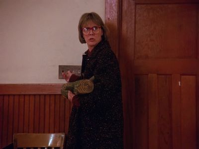 Who's the lady with the log? - Twin Peaks