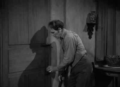 - Who's there?
- It's me, Mr. Winslow. - Colorado Territory