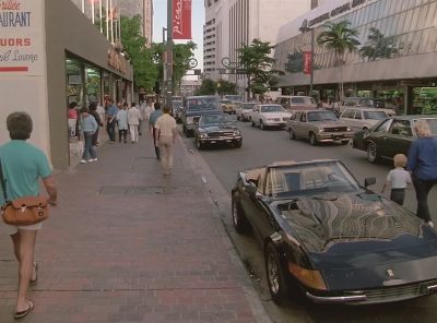 [Who's Zoomin' Who {y:i}playing] - Miami Vice