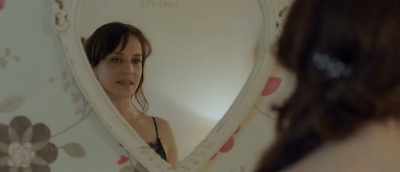 Why are you getting ready?
- I'm going to a party. - Strangeways Here We Come