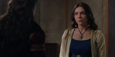 Why are you giving them to me? - Medici: Masters of Florence