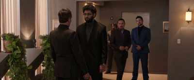 - Why are they here?
- I told you, they are my assistants. - Contract to Kill