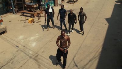 - Why are you running?
- I'll still get you. - Gangs of Lagos