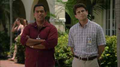 Why are we waiting here?
He asked us to. - The Glades