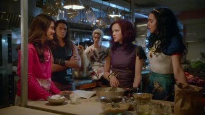 WHY ARE YOU ALL
LOOKING AT ME LIKE THAT? - Descendants