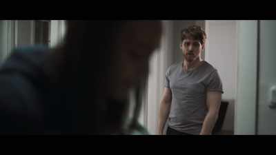 - Why are you so mad?
- I'm fed up with nagging. - Red Dot