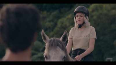 - Why aren't we going anywhere?
- Kick him on. - Mystic