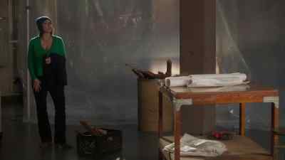 Why be so secretive
about a construction job? - The Holiday Junkie