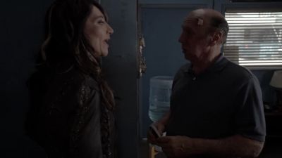 Why you chatting up Wade? - Sons of Anarchy