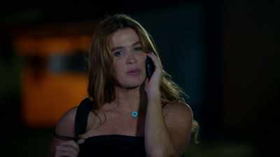 Why did you bother calling me if
you're not gonna help me, hmm? - Reef Break