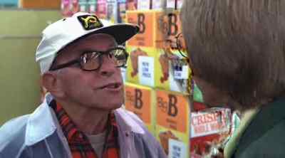 -Why did you change on me?
-Why did you start to introduce me? - Oh, God!