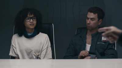 - Why did you do that?
- Because she'’s really
frigging smart. - The Ark
