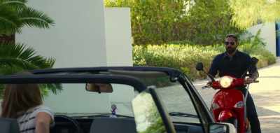 - Why didn't you answer your phone?
- I was just getting my things. - White Lines
