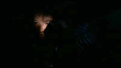 Why didn't she try to get away? - Predator