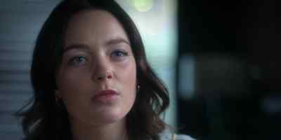 Why didn't you tell me
you were her mom? - Motherland: Fort Salem