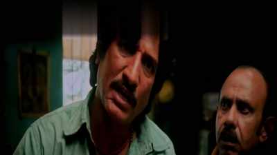 "Why do you enter the mines
if you're afraid of taking risks?" - Mission Raniganj