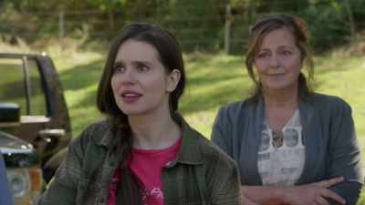 -Why do you reckon?
-Because he's crazy about you. - Darby and Joan