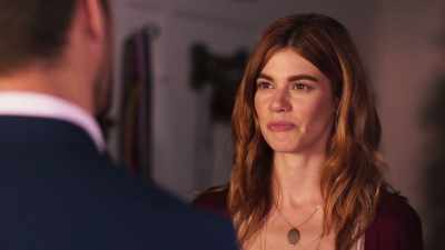 Why, do you remember
me from somewhere? - The Trouble with Mistletoe