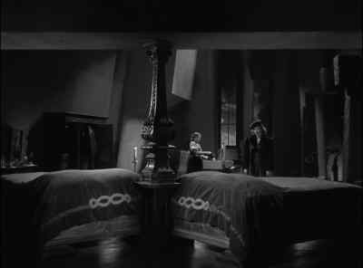 Why do you suppose they ever built in
these beds in this strange position? - Son of Frankenstein