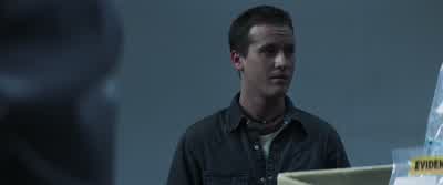 Why do you keep asking me if my father had a gun? - Mystic River