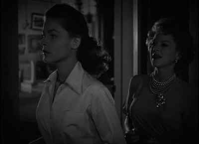 Why doesn't he run? - Key Largo