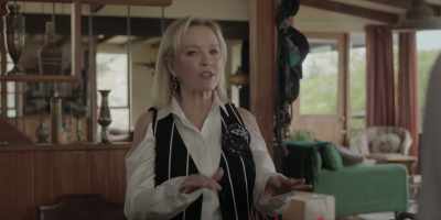 Why don't we all get
credit cards - Under the Vines