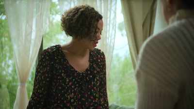 Why don't we call Noah
and have him come down here. - My Nanny Stole My Life