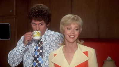 Why don't you help Alice make some cookies - The Brady Bunch Movie
