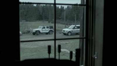 - Why don't we just wait and see
if he catches the bus back - Eyewitness