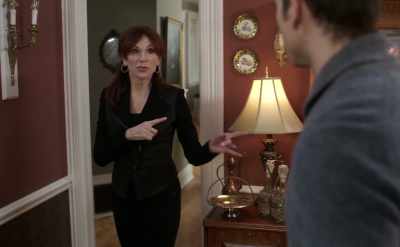 Why don't you let Mona's
daughter know that she's here? - Aurora Teagarden Mysteries: Haunted By Murder