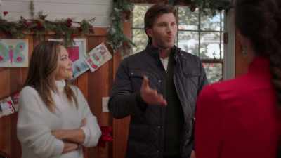 Why don't Marianne and I
go make the flyers? - Christmas Unleashed